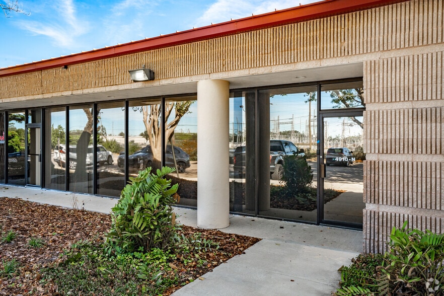 More Photos Of 4900 Creekside Dr, Clearwater Unknown For Lease