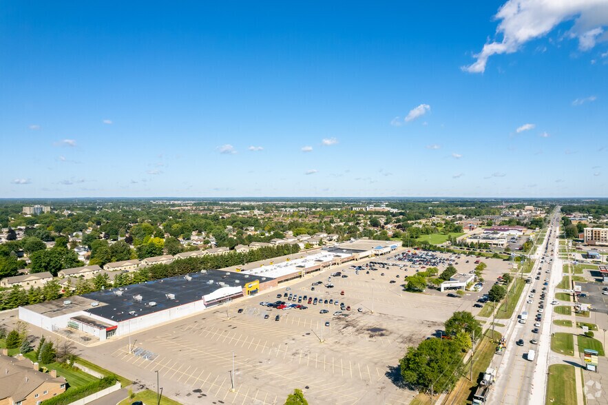 More Photos Of 41701-41911 Garfield Rd, Clinton Township Freestanding For Sale