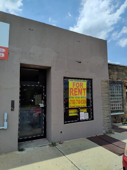 Primary Photo Of 197-199 N Main St, Freeport Storefront For Lease