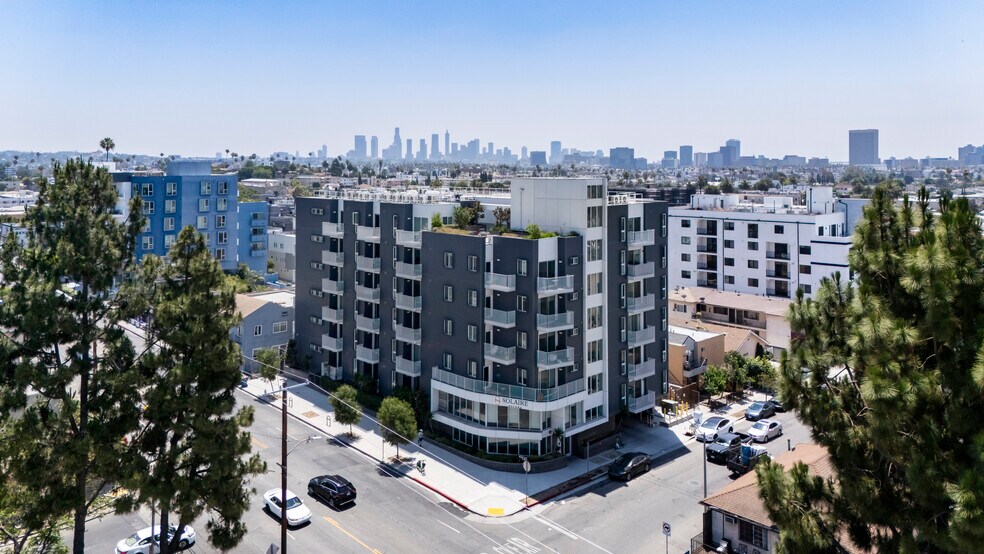 More Photos Of 660 N Oxford Ave, Los Angeles Apartments For Sale