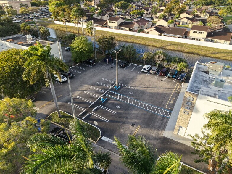 More Photos Of 6545 NW 169th St, Hialeah Medical For Sale
