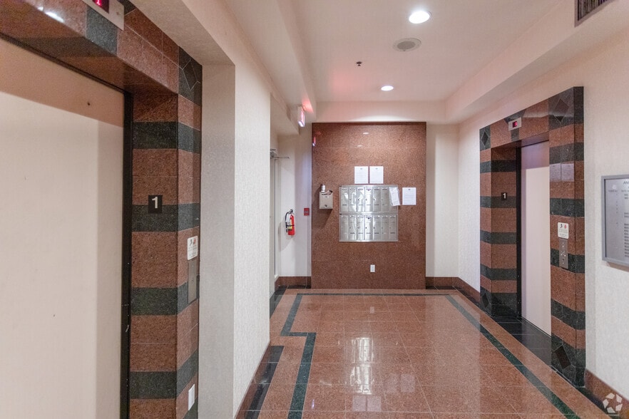 More Photos Of 8111 Anderson Rd, Richmond Office For Sale