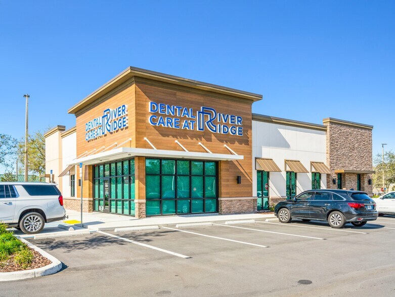 Primary Photo Of 11959 Decubellis Rd, New Port Richey Medical For Sale