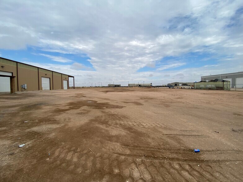 More Photos Of 13216 Hwy. 191, Midland Warehouse For Lease