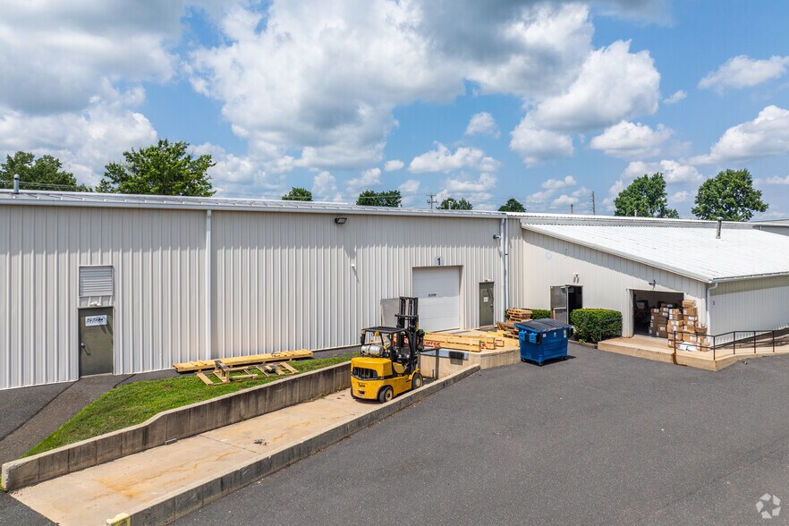 More Photos Of 130 Penn Am Dr, Quakertown Warehouse For Sale