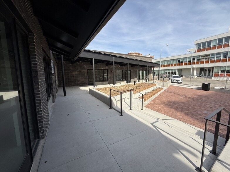 More Photos Of 1718 Baltimore Ave, Kansas City Storefront Retail Office For Lease