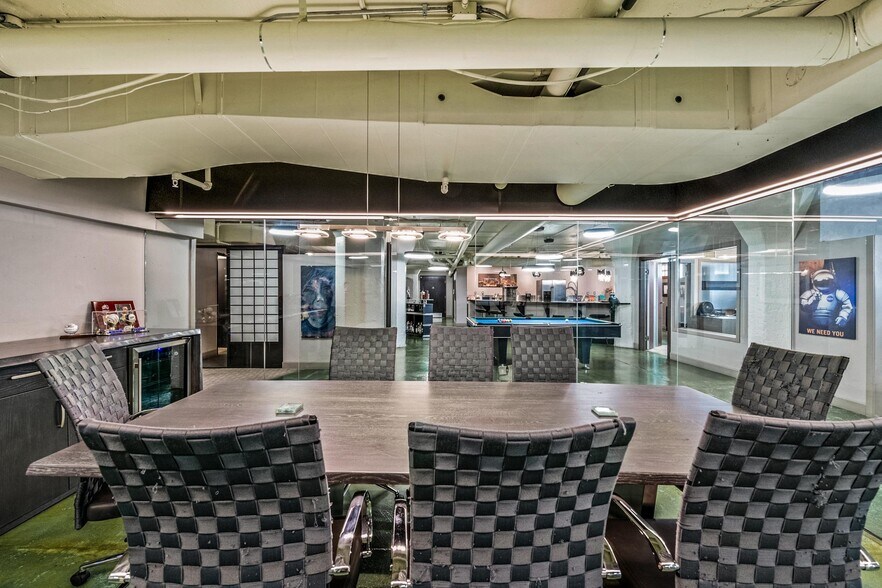 More Photos Of 2000 Arapahoe St, Denver Office For Sale