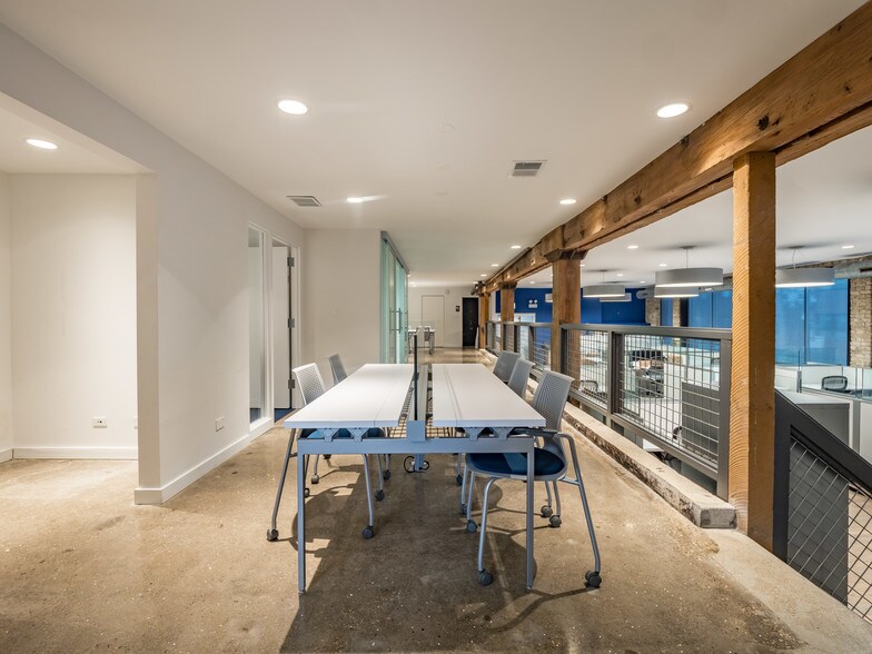 More Photos Of 1755 N Damen Ave, Chicago Office Residential For Lease