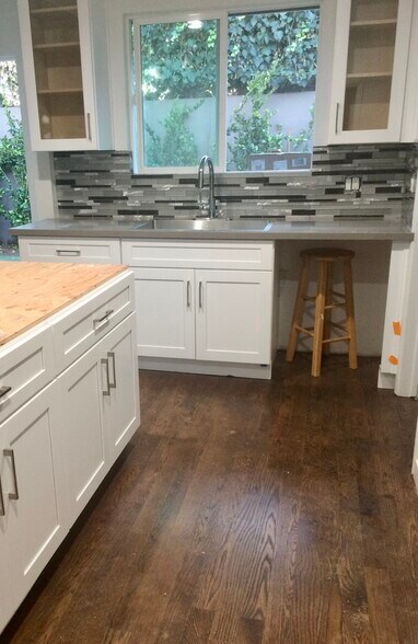 More Photos Of 1581 Manning Ave, Los Angeles Apartments For Sale