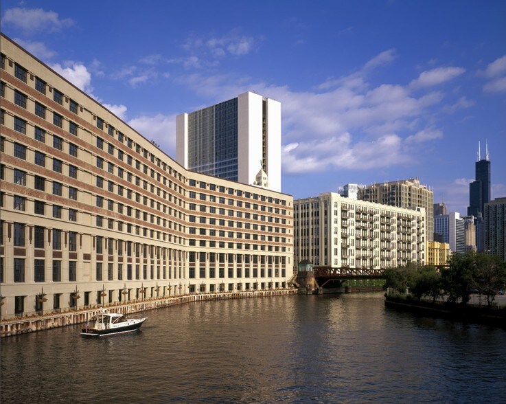 More Photos Of 600 W Chicago Ave, Chicago Office For Lease