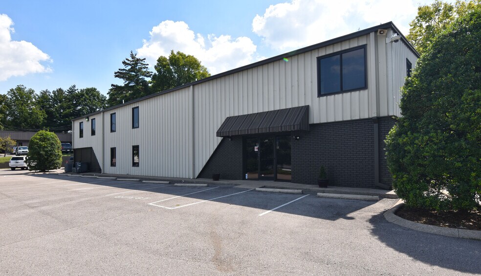 Primary Photo Of 511 Fairground Ct, Nashville Office For Lease