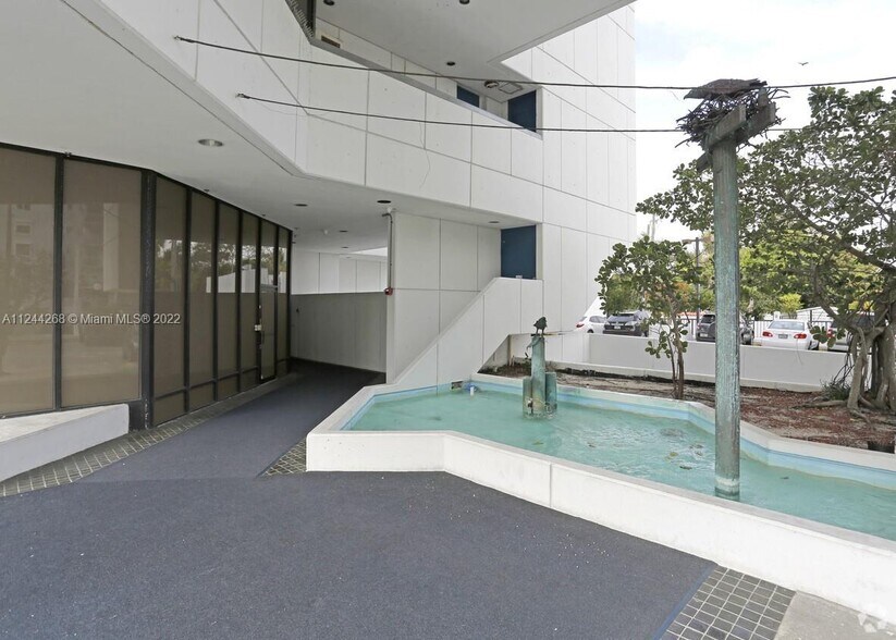 More Photos Of 2600 SW 3rd Ave, Miami Office For Lease