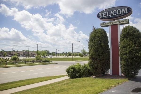 More Photos Of 500 W Calumet St, Appleton Freestanding For Sale