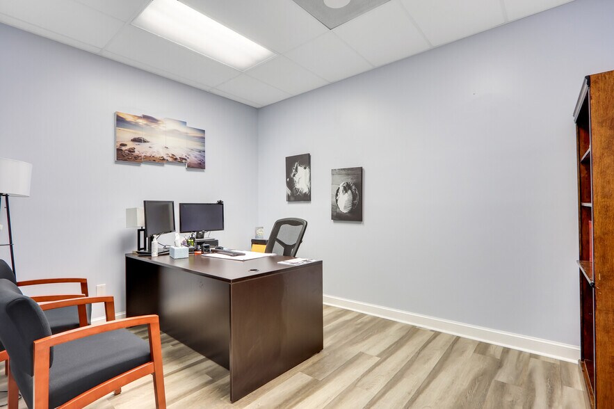 More Photos Of 1405 SE Goldtree Dr, Port Saint Lucie Medical For Lease
