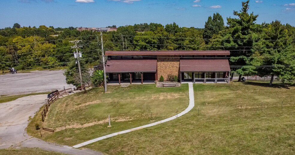 More Photos Of 245 Tanglewood Ct, Taylorsville General Retail For Sale