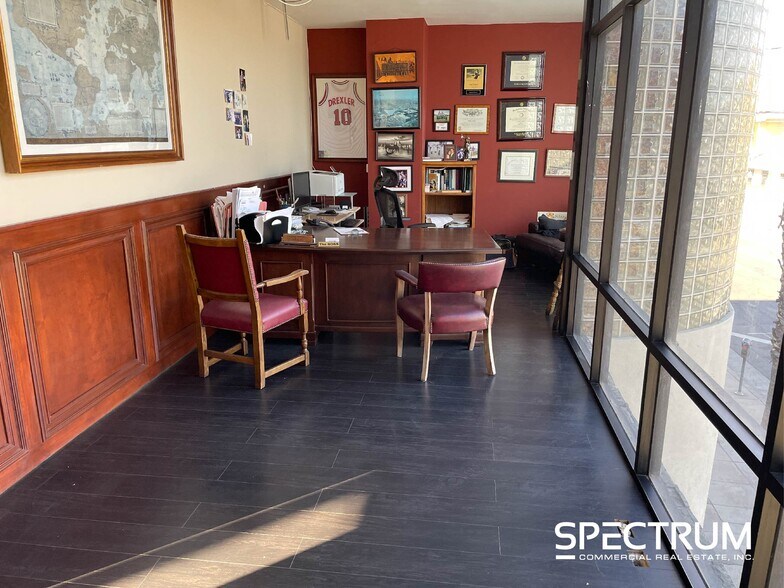 More Photos Of 13808 Ventura Blvd, Sherman Oaks Office For Sale