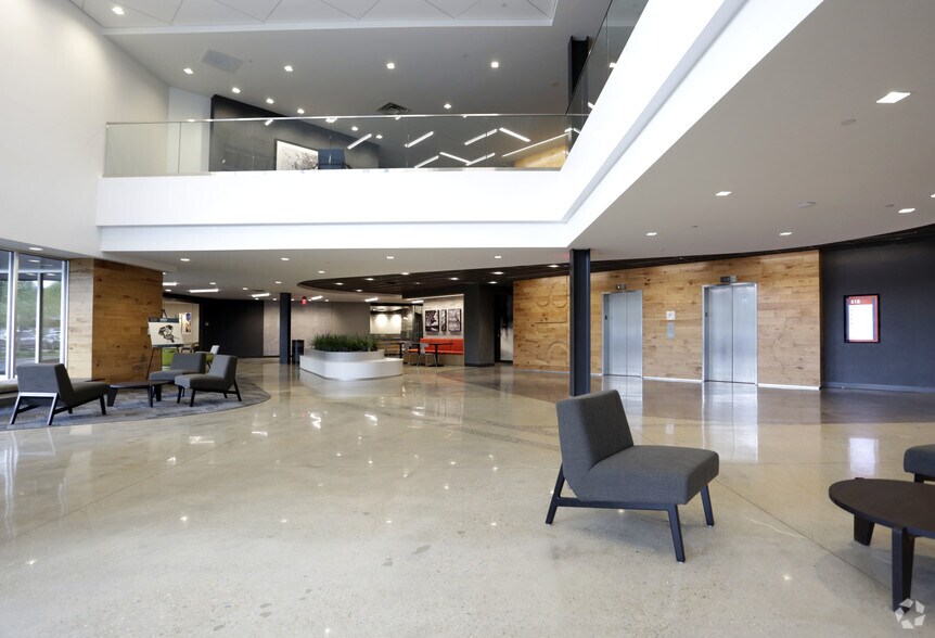 More Photos Of 518 Township Line Rd, Blue Bell Office For Lease