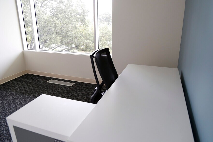 More Photos Of 6301 Gaston Ave, Dallas Coworking Space