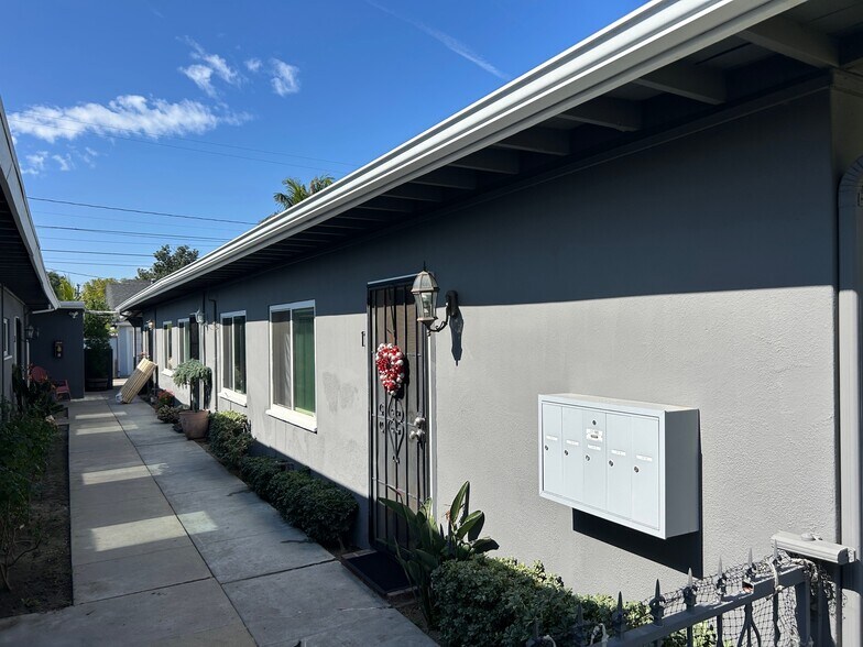 More Photos Of 403 N Harbor Blvd, Anaheim Apartments For Sale
