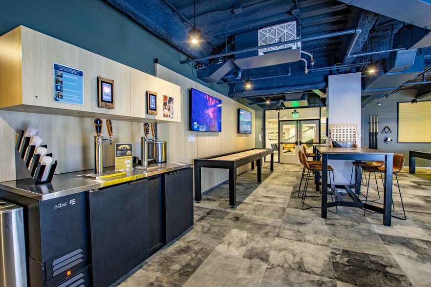 More Photos Of 18881 Von Karman Ave, Irvine Office For Lease
