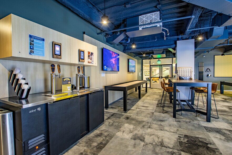 More Photos Of 18881 Von Karman Ave, Irvine Office For Lease