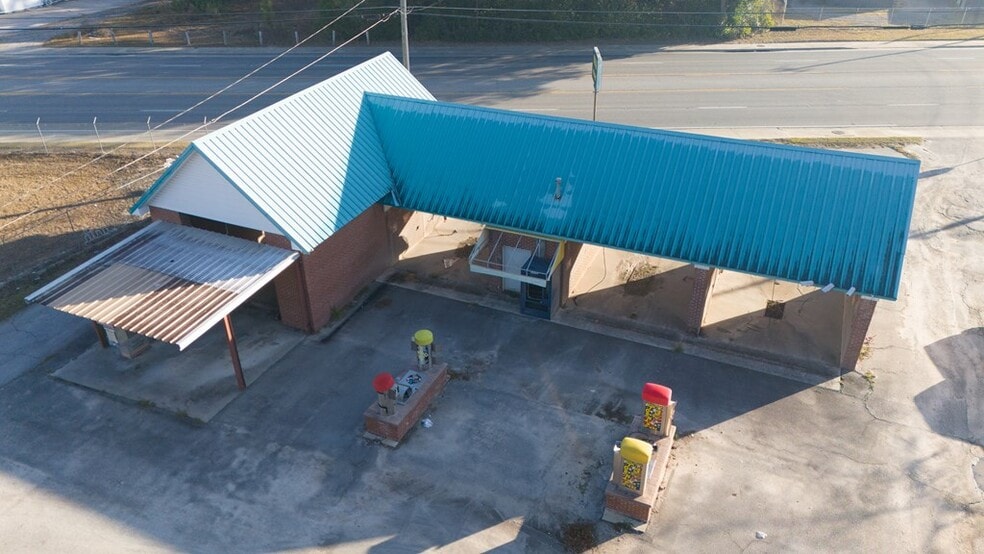 More Photos Of 557 U.S. Rte 1, Baxley Flex For Sale