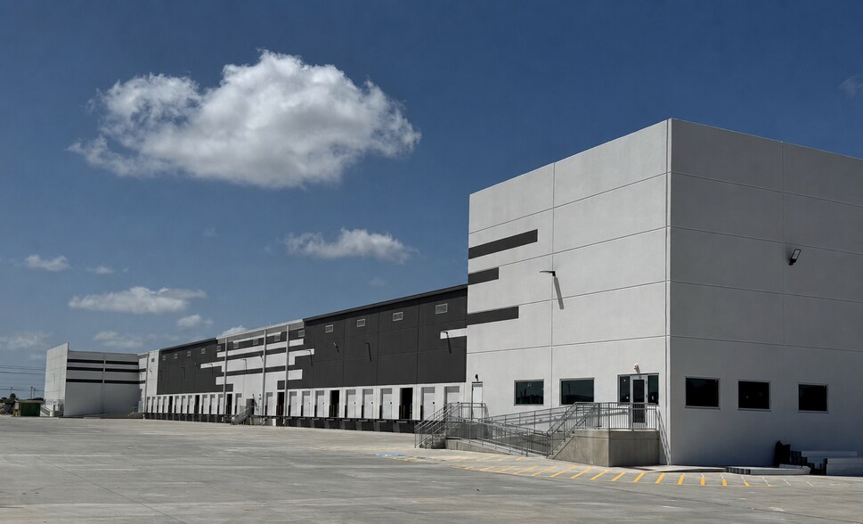 Primary Photo Of 7805 Padre Island Hwy, Brownsville Warehouse For Lease