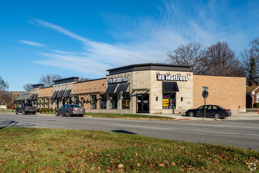 Primary Photo Of 19850-19852 Mack Ave, Grosse Pointe Woods Freestanding For Lease