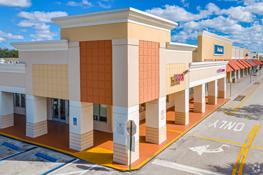 More Photos Of 4001-4299 W Commercial Blvd, Tamarac Unknown For Lease