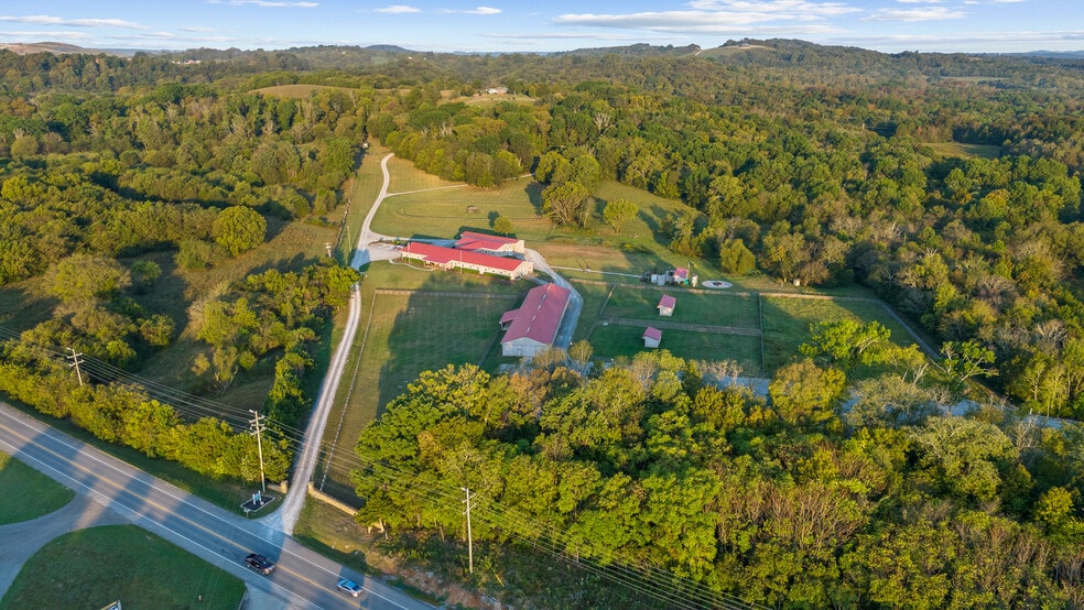 More Photos Of 1190 W Ellington Pky, Lewisburg Lodge Meeting Hall For Sale