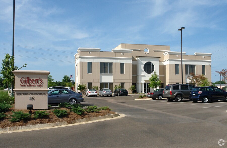More Photos Of 106 Riverview Dr, Flowood Medical For Lease