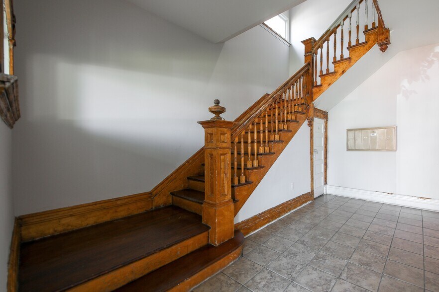 More Photos Of 366 W Palmer Ave, Glendale Apartments For Sale