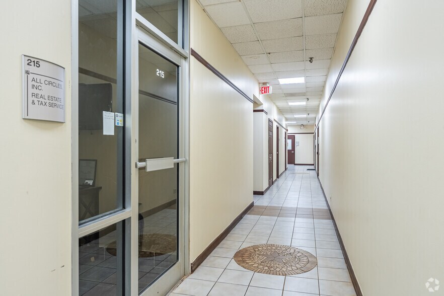 More Photos Of 1820 Ridge Rd, Homewood Office For Sale