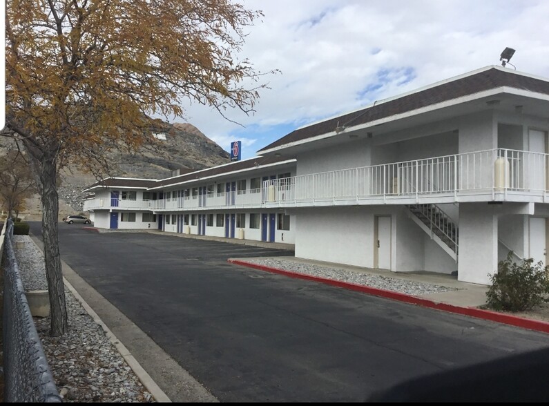 More Photos Of 561 E Wendover Blvd, Wendover Hotel For Sale