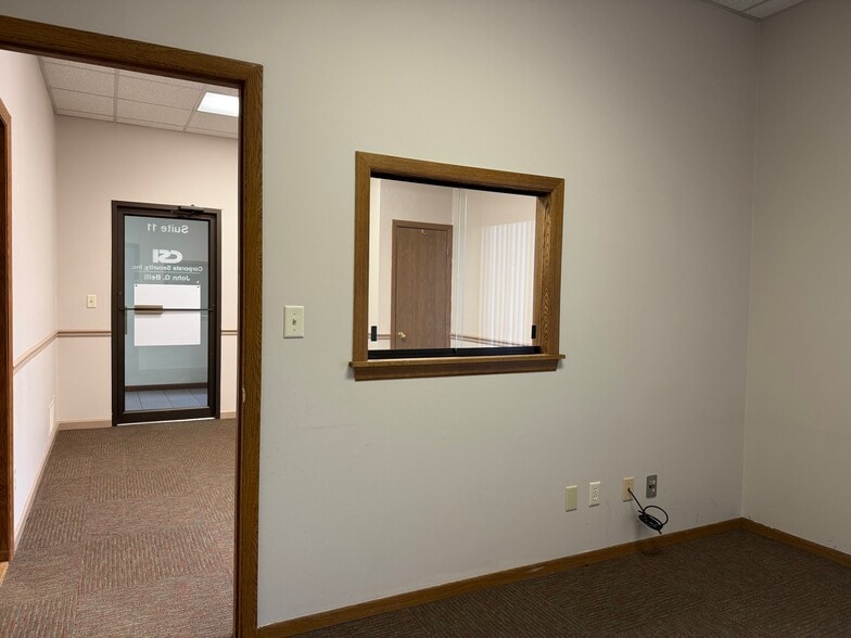 More Photos Of 2300 Freeport Rd, New Kensington Office Residential For Lease