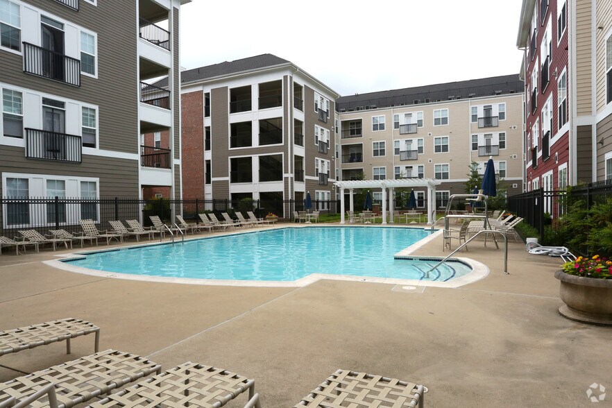 More Photos Of 1901 West St, Annapolis Apartments For Lease