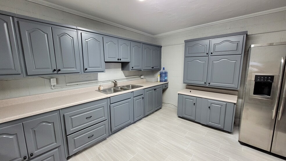 More Photos Of 2945 Sunnyvale St, Dallas Religious Facility For Sale