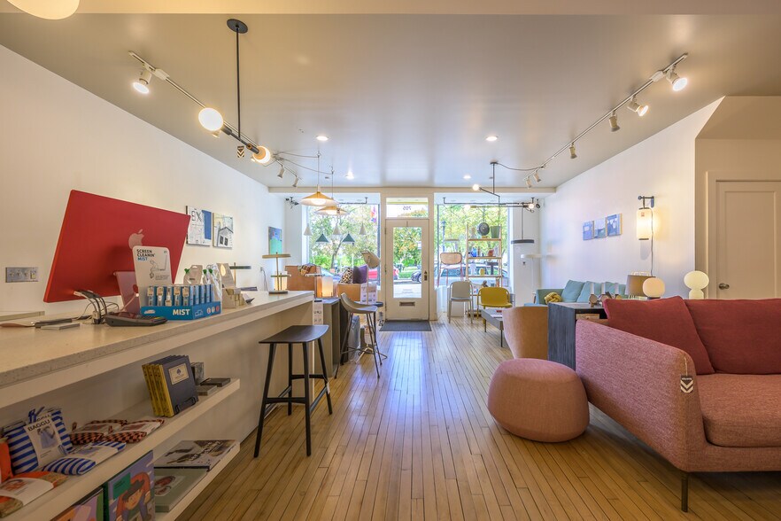 More Photos Of 705 Warren St, Hudson Storefront Retail Residential For Sale