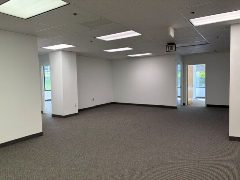 More Photos Of 11490 Commerce Park Dr, Reston Office For Sale