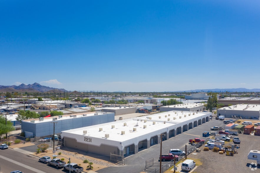 Primary Photo Of 2231 W Shangri La Rd, Phoenix Warehouse For Lease