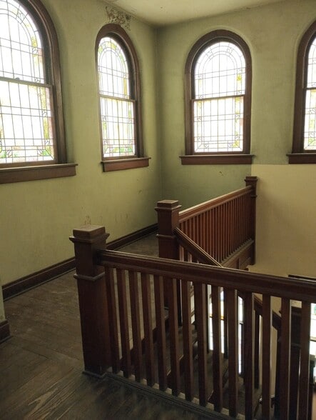 More Photos Of 906 Elm St, Coffeyville Religious Facility For Sale