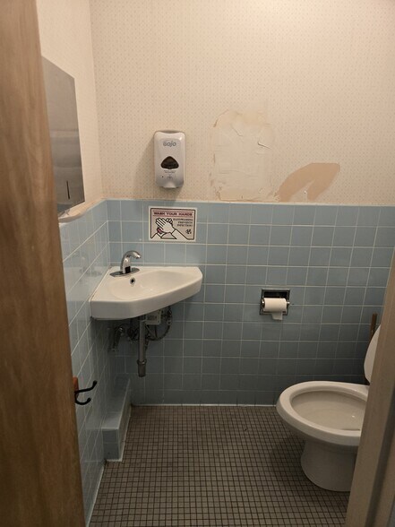 More Photos Of 714 SW 11th Ave, Portland Loft Creative Space For Lease