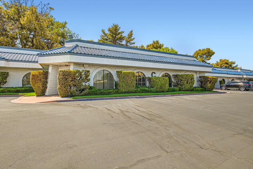 More Photos Of 601 S Rancho Dr, Las Vegas Medical For Sale