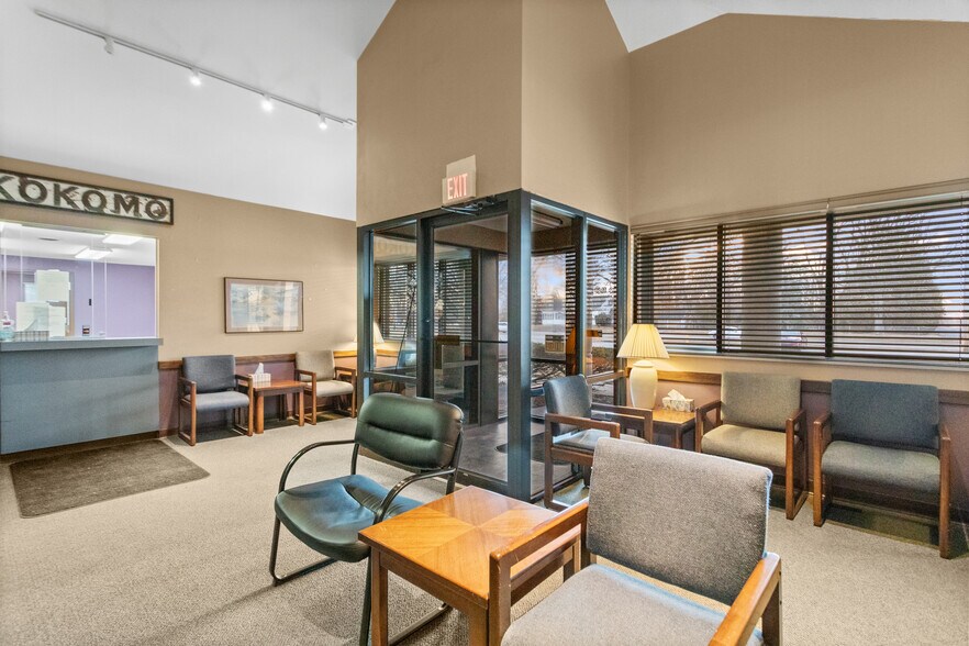 More Photos Of 2345 W Lincoln Rd, Kokomo Healthcare For Lease