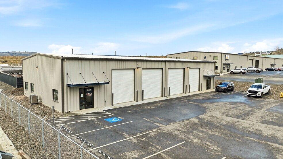 Primary Photo Of 249 Jackrabbit ln, Richland Industrial For Lease