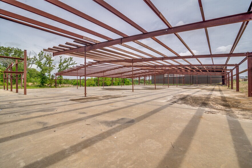 More Photos Of 17389 Interstate 20 S Access, Canton Storefront For Sale