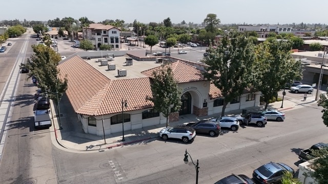 More Photos Of 222 N Garden St, Visalia Office For Lease