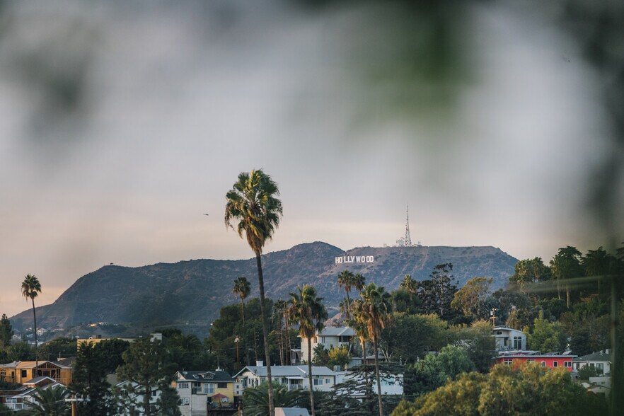 More Photos Of 1132 N Coronado St, Los Angeles Apartments For Sale