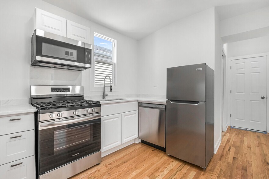 More Photos Of 2617 W Fullerton Ave, Chicago Storefront Retail Residential For Sale