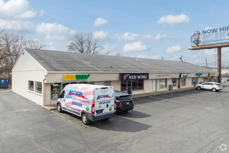 Primary Photo Of 20-24 E Alexis Rd, Toledo Freestanding For Lease